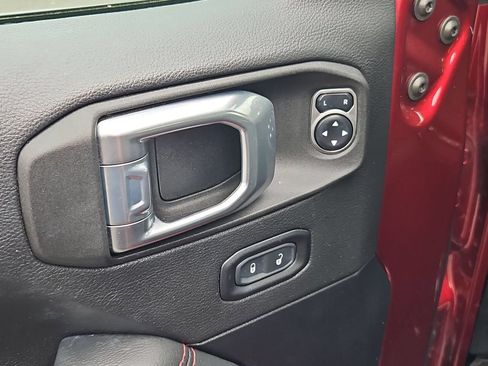 Used 2021 Jeep Wrangler Unlimited Rubicon AWD/4WD image 11