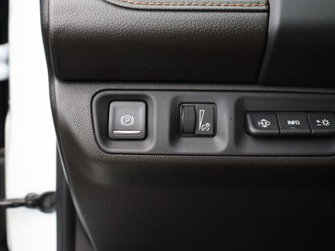 Used 2023 GMC Acadia AT4 w/ Technology Package AWD/4WD image 38