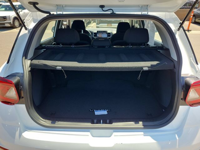 Certified 2026 Hyundai Venue SE FWD image 24