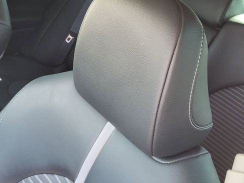 Used 2022 Toyota Camry SE image 14