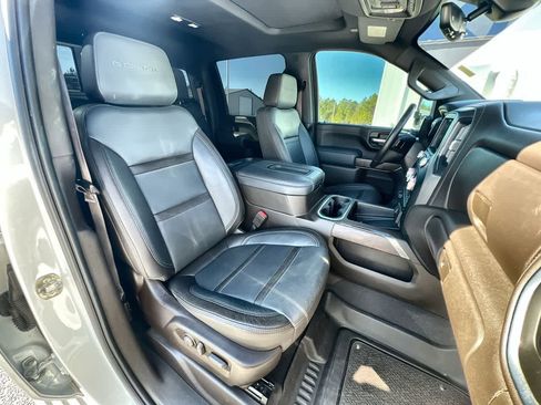 Used 2021 GMC Sierra 2500 Denali w/ Denali Ultimate Package image 29