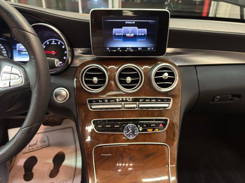 Used 2015 Mercedes-Benz C 300 Luxury image 18