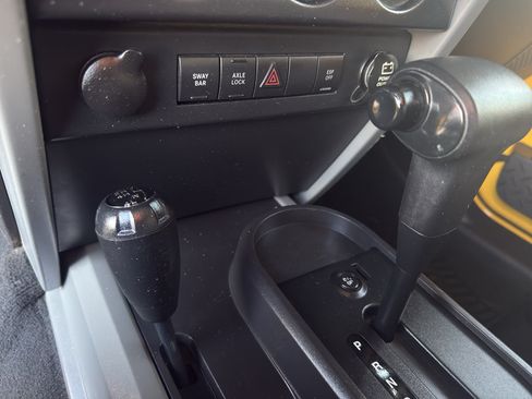 Used 2008 Jeep Wrangler Rubicon w/ Dual Top Group AWD/4WD image 18