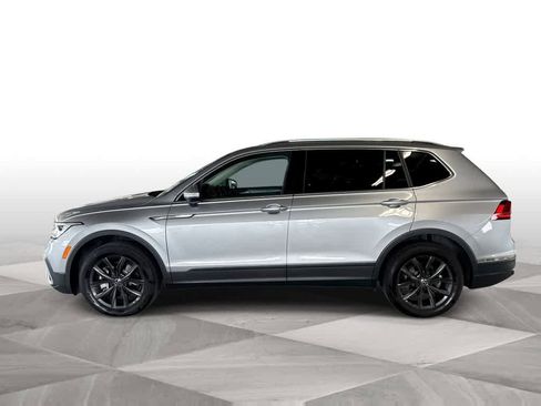 Used 2024 Volkswagen Tiguan SE FWD image 5