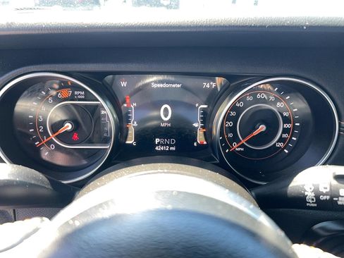 Used 2022 Jeep Wrangler Unlimited Sahara image 18