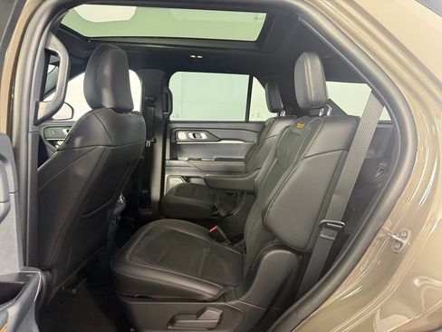 Used 2026 Ford Explorer Tremor w/ Tremor Ultimate Package AWD/4WD image 32