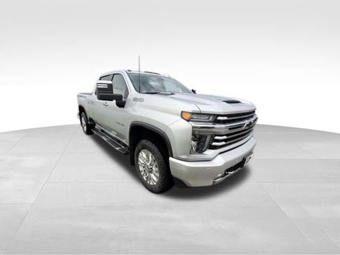 Used 2020 Chevrolet Silverado 2500 High Country w/ Z71 Off-Road Package AWD/4WD image 4