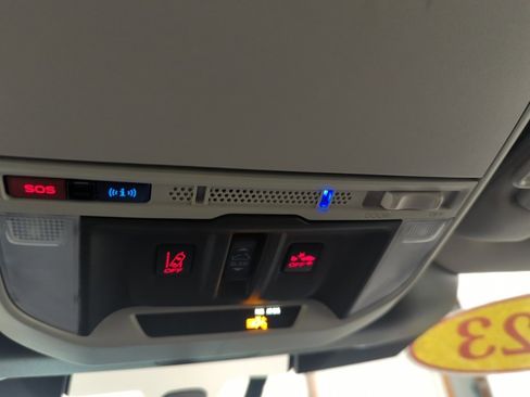 Used 2023 Subaru Forester Limited image 22