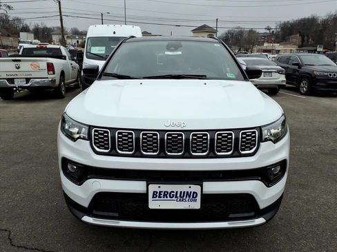 New 2026 Jeep Compass Limited image 9
