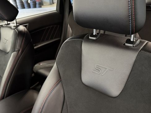 Used 2024 Ford Edge ST w/ Equipment Group 401A image 25