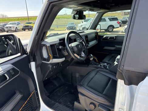 Used 2021 Ford Bronco Badlands image 22