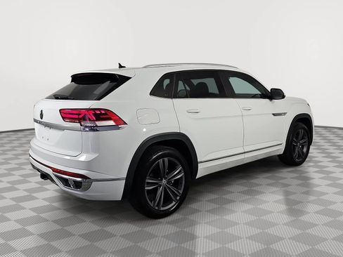 Used 2021 Volkswagen Atlas Cross Sport SE w/ Panoramic Sunroof Package FWD image 8