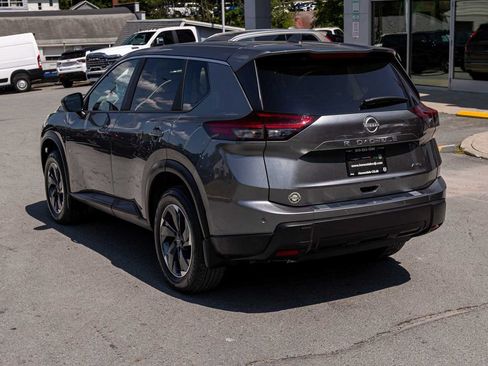 Used 2026 Nissan Rogue SV AWD/4WD image 6
