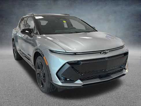 New 2026 Chevrolet Equinox EV RS FWD image 4