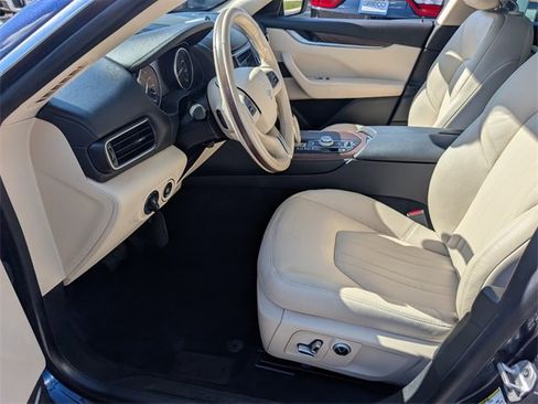 Used 2022 Maserati Levante GT image 6
