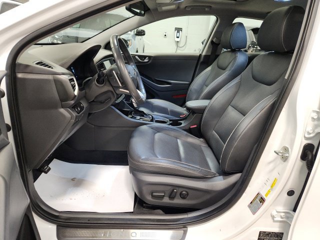 Used 2018 Hyundai Ioniq Limited FWD image 12