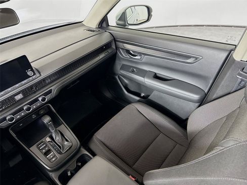 Used 2023 Honda CR-V LX image 23