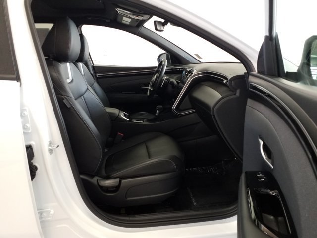 Used 2022 Hyundai Santa Cruz Limited AWD/4WD image 16