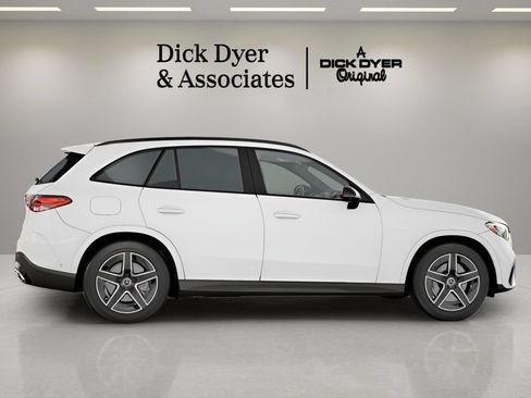 Used 2026 Mercedes-Benz GLC 300 image 13