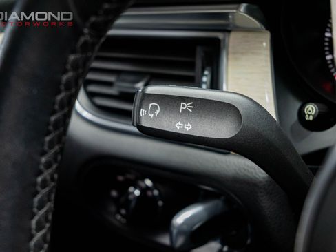 Used 2018 Porsche Macan Turbo image 76