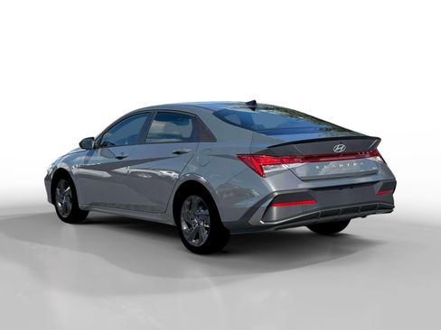New 2026 Hyundai Elantra Sport image 4