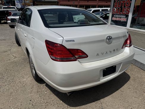 Used 2006 Toyota Avalon XLS FWD image 6
