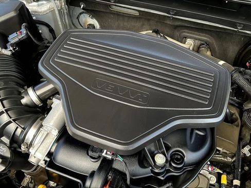 Used 2020 Chevrolet Blazer LT FWD image 29