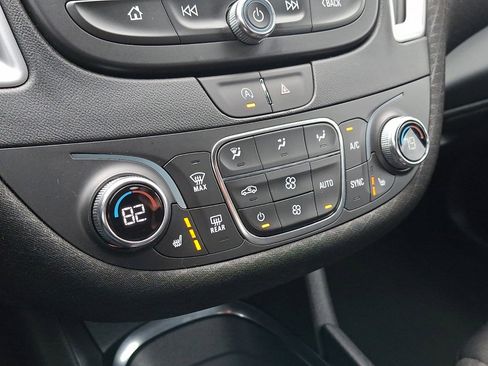 Used 2023 Chevrolet Malibu LT image 28