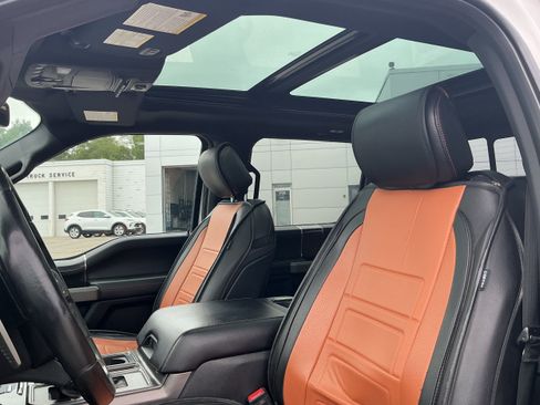 Used 2018 Ford F150 Raptor w/ Equipment Group 802A Luxury AWD/4WD image 7