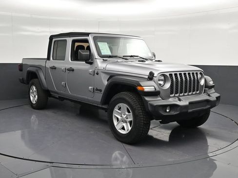 Used 2020 Jeep Gladiator Sport w/ Quick Order Package 24S AWD/4WD image 5