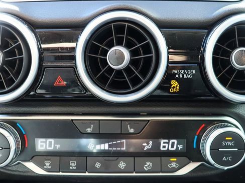 Used 2024 Nissan Sentra SR image 44