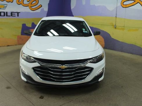 Used 2020 Chevrolet Malibu LS FWD image 3