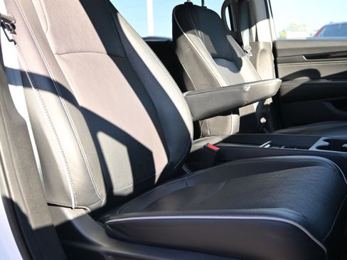 Used 2022 Honda Odyssey Elite image 36