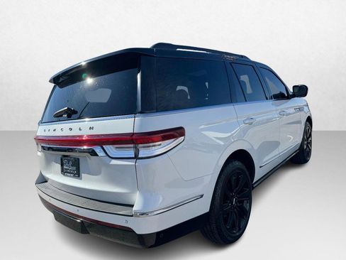 Certified 2022 Lincoln Navigator Black Label image 5
