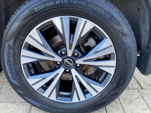 Certified 2023 Nissan Rogue SV w/ SV Premium B Package AWD/4WD image 15