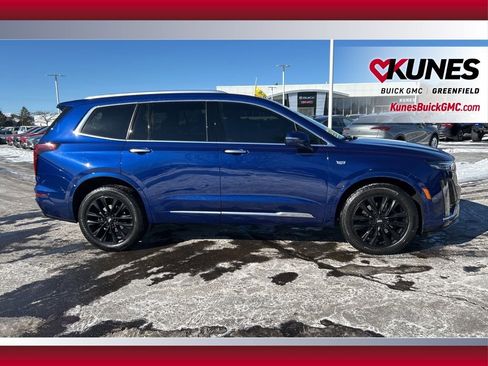 Used 2024 Cadillac XT6 Premium Luxury image 4