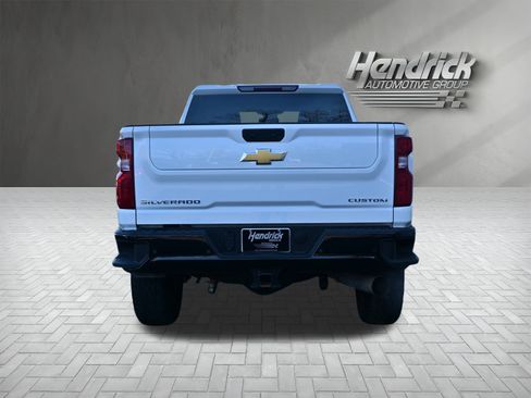 Used 2025 Chevrolet Silverado 2500 Custom w/ Custom Value Package image 8