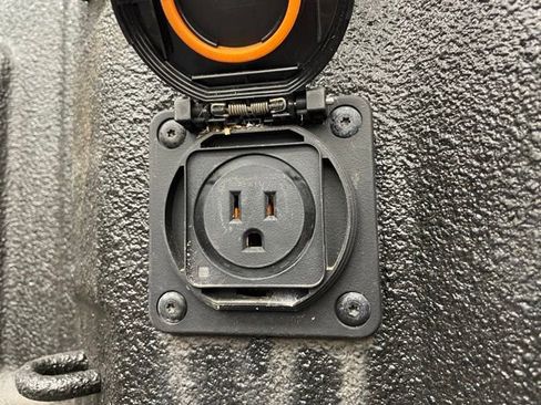 Used 2022 Chevrolet Silverado 1500 LT image 15