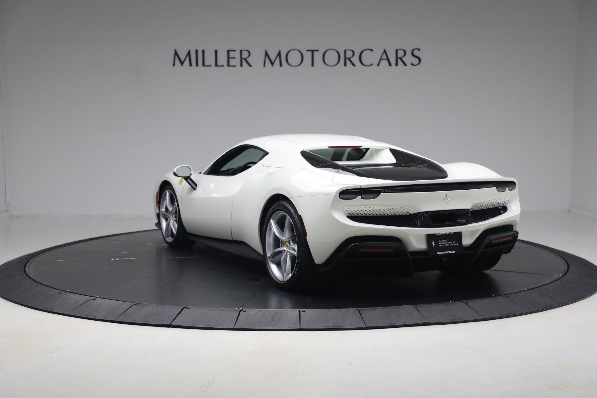 Used 2025 Ferrari 296 GTS RWD image 25