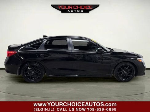 Used 2023 Honda Civic Sport image 8