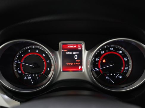 Used 2020 Dodge Journey SE FWD image 24