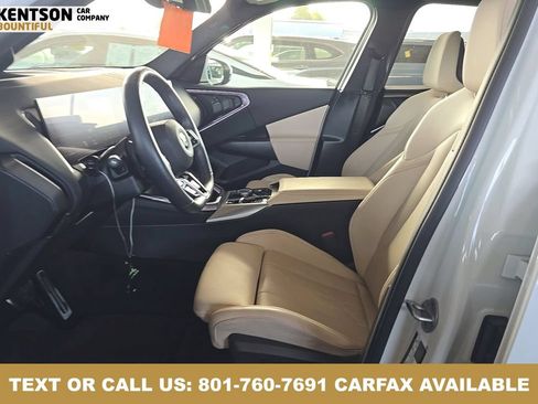 Used 2025 BMW X3 xDrive30i AWD/4WD image 4