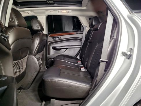 Used 2015 Cadillac SRX Luxury w/ Driver Awareness Package image 41