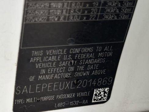 Used 2020 Land Rover Defender 110 SE image 47