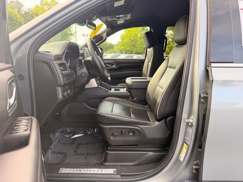 Used 2024 Chevrolet Tahoe Premier RWD image 23