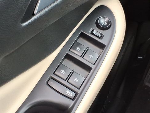 Used 2018 Buick Envision Preferred image 16