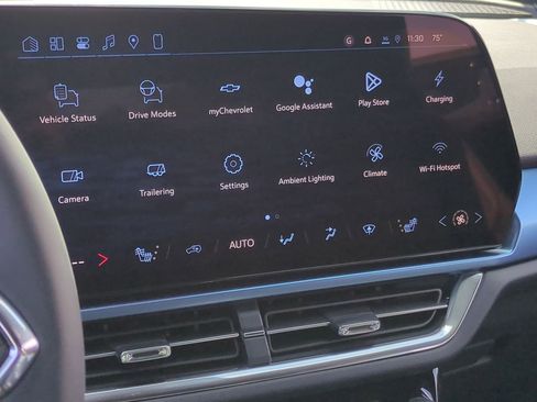 New 2026 Chevrolet Equinox EV LT image 14