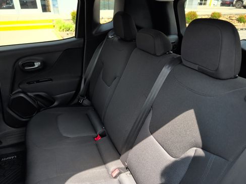 Used 2020 Jeep Renegade Sport w/ Sport Appearance Group AWD/4WD image 15