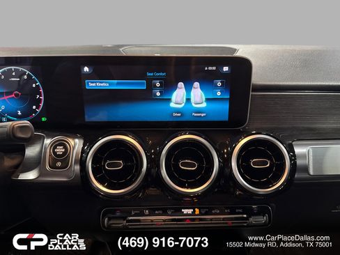 Used 2020 Mercedes-Benz GLB 250 4MATIC image 32