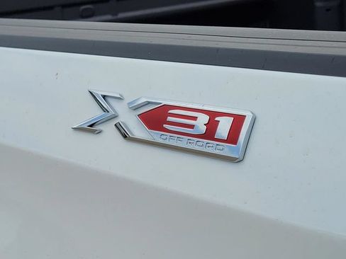 New 2026 GMC Sierra 1500 Elevation w/ Elevation Premium Package AWD/4WD image 8